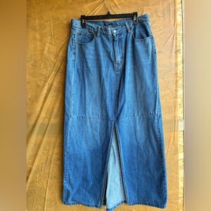 NWOT SUPPLIES Blue Denim Maxi Skirt Size 12 (31 W)